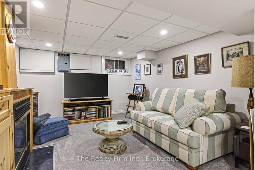 216 Bower Hill Road — photo 32 of 40
