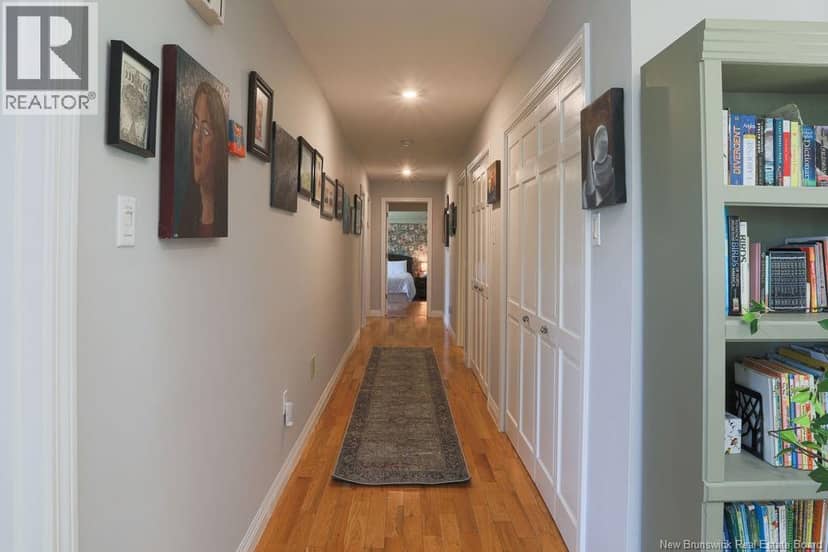611 Darlings Island — photo 17 of 40
