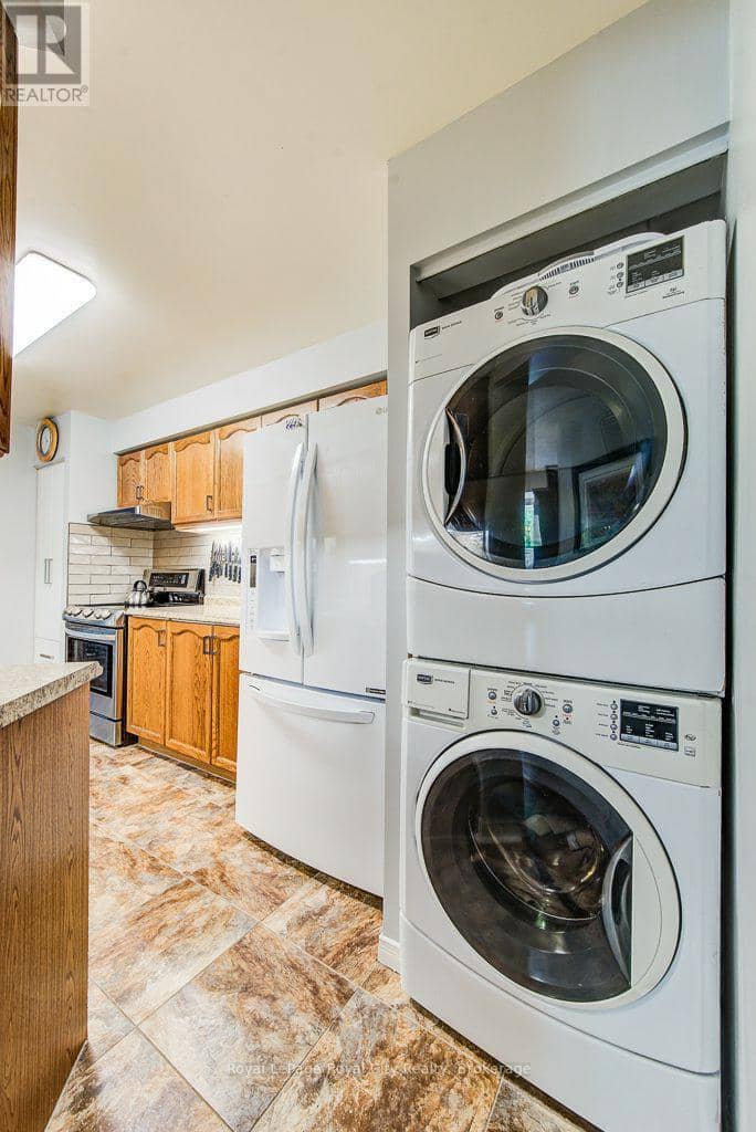 204 - 281 Bristol Street — photo 18 of 36