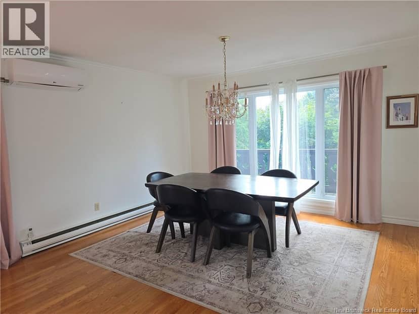 141 Neil — photo 14 of 40