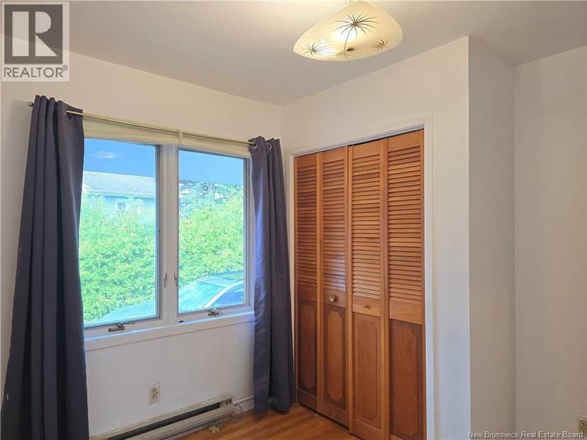 141 Neil — photo 24 of 40