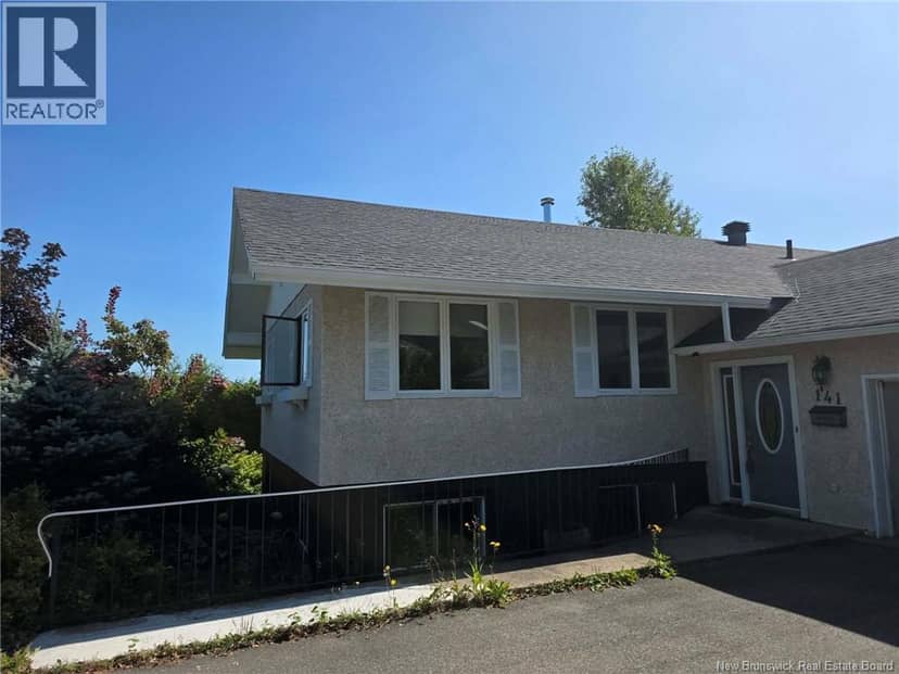 141 Neil — photo 3 of 40