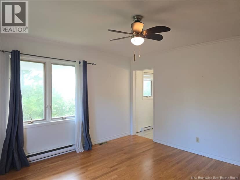 141 Neil — photo 30 of 40