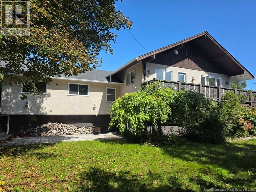 141 Neil — photo 4 of 40