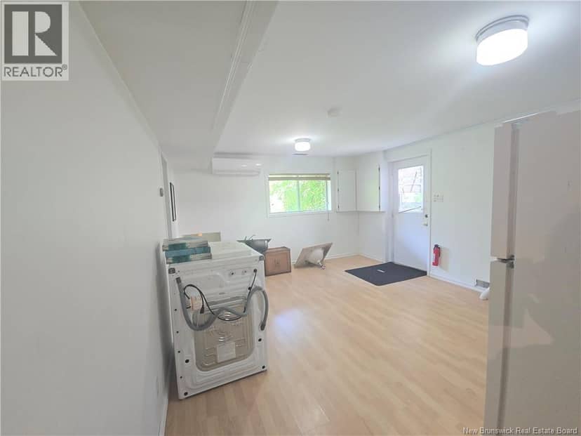 141 Neil — photo 38 of 40