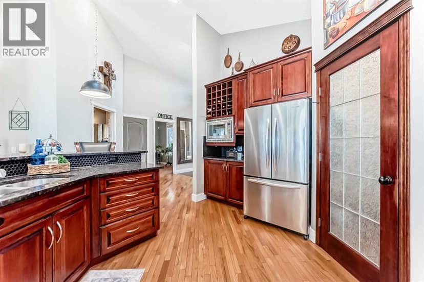 33 Boulder Creek Manor SE — photo 10 of 40