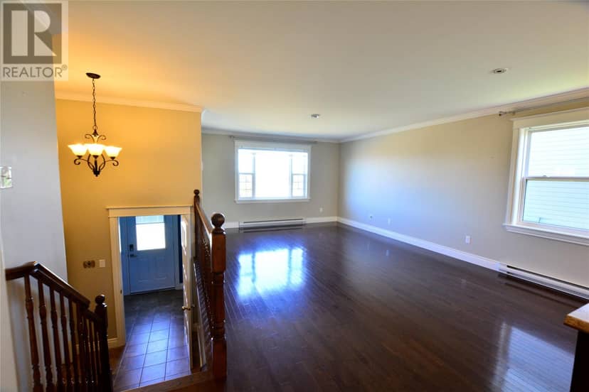 11 Logan Street — photo 10 of 39