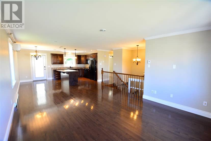11 Logan Street — photo 12 of 39