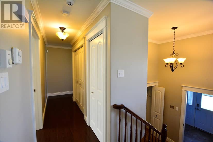 11 Logan Street — photo 17 of 39
