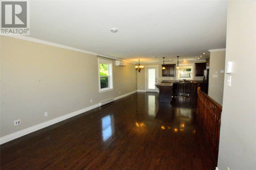 11 Logan Street — photo 9 of 39