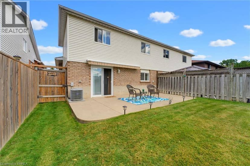42 BUCHANAN Crescent — photo 23 of 38