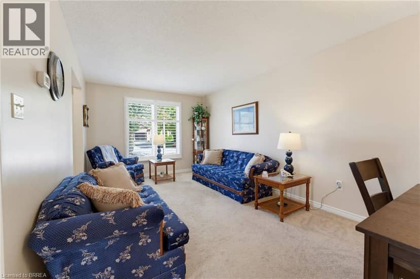 42 BUCHANAN Crescent, Brantford, photo 6