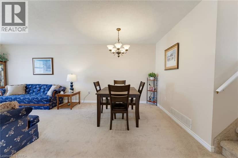 42 BUCHANAN Crescent, Brantford, photo 7