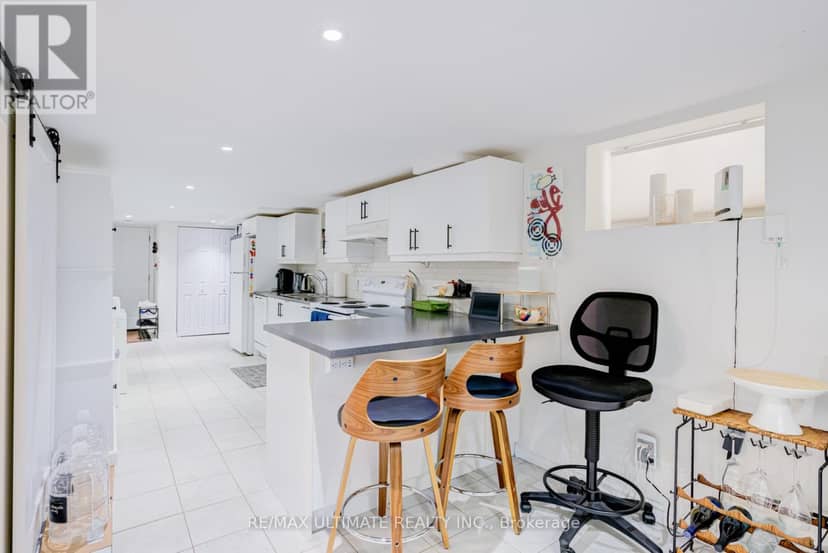 533 Kingston Road — photo 10 of 40