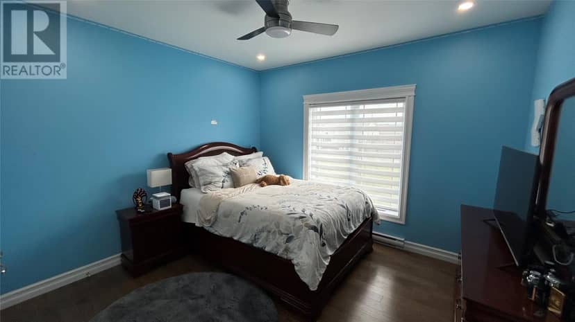 13 - 15 Simon Drive — photo 13 of 40