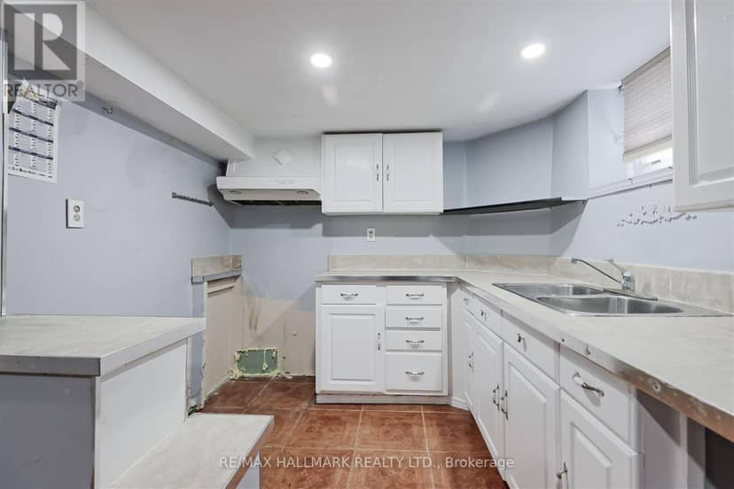 161 Sellers Avenue — photo 34 of 40