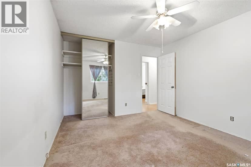 87 Vernon CRESCENT — photo 12 of 37