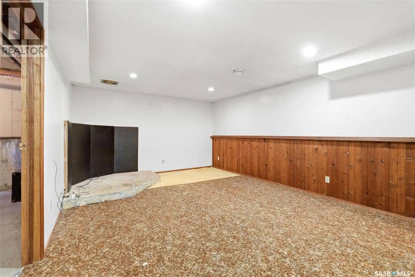 87 Vernon CRESCENT — photo 16 of 37