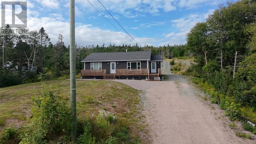 152 Main Road — photo 1 of 29