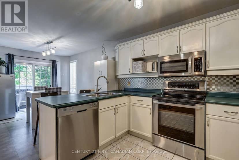 114 Meadowridge Road — photo 16 of 40