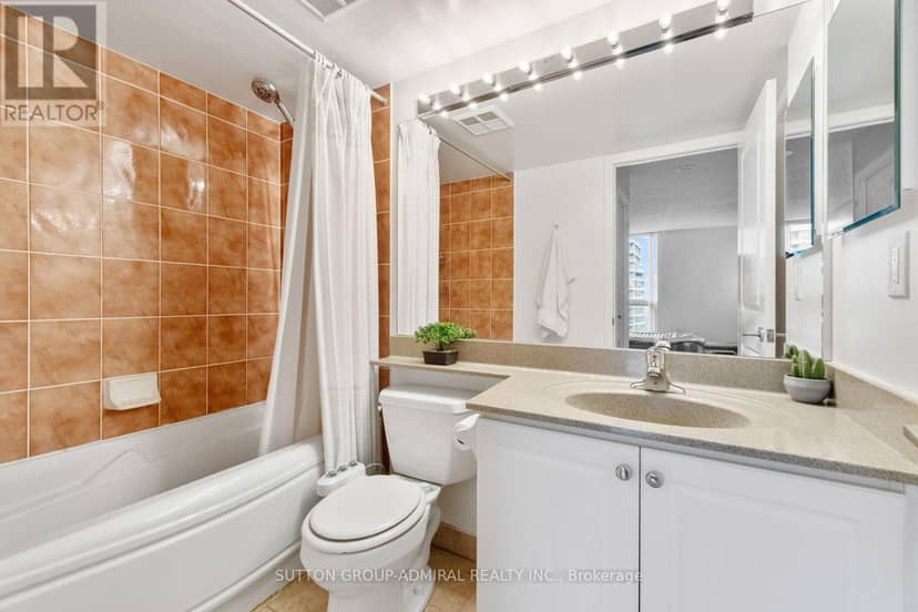 3505 - 4968 Yonge Street — photo 17 of 40