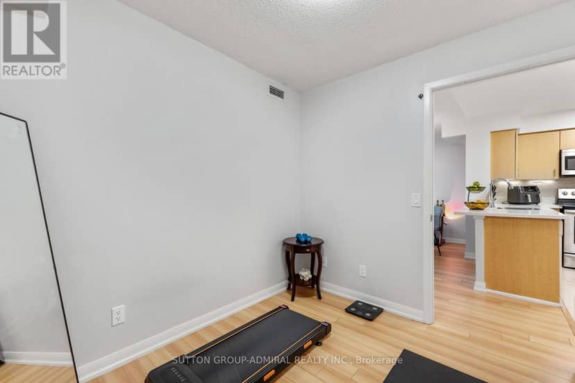 3505 - 4968 Yonge Street — photo 22 of 40