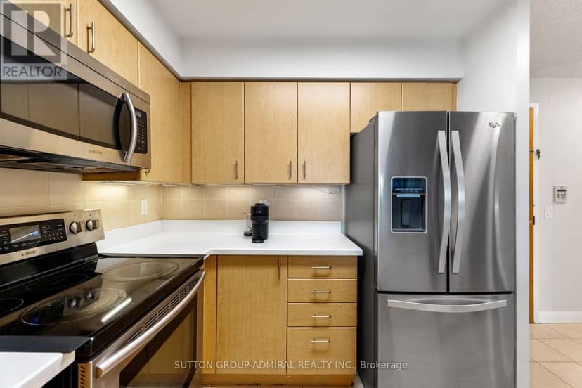3505 - 4968 Yonge Street — photo 3 of 40