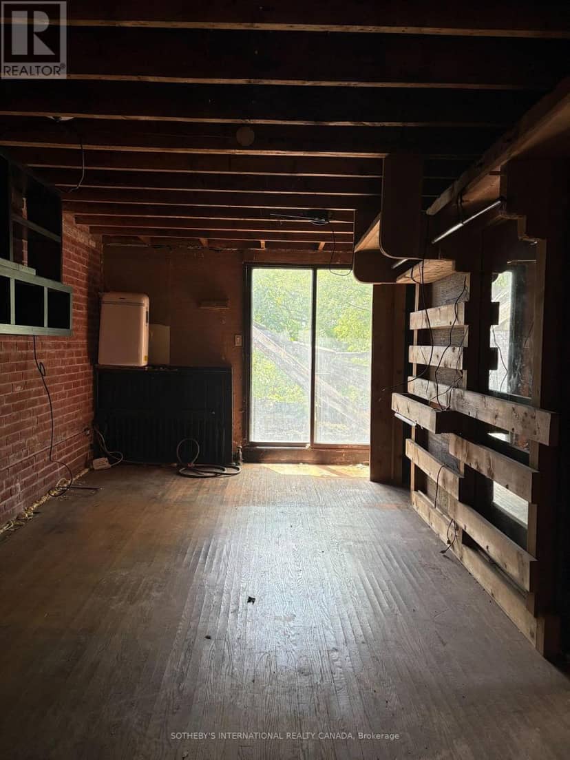 278 Avenue Road — photo 4 of 6