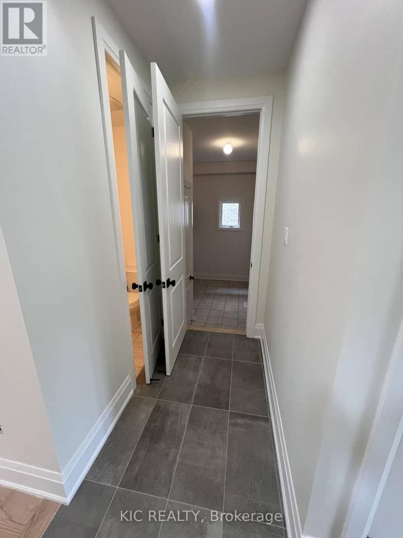 93 Baycroft Boulevard — photo 7 of 40