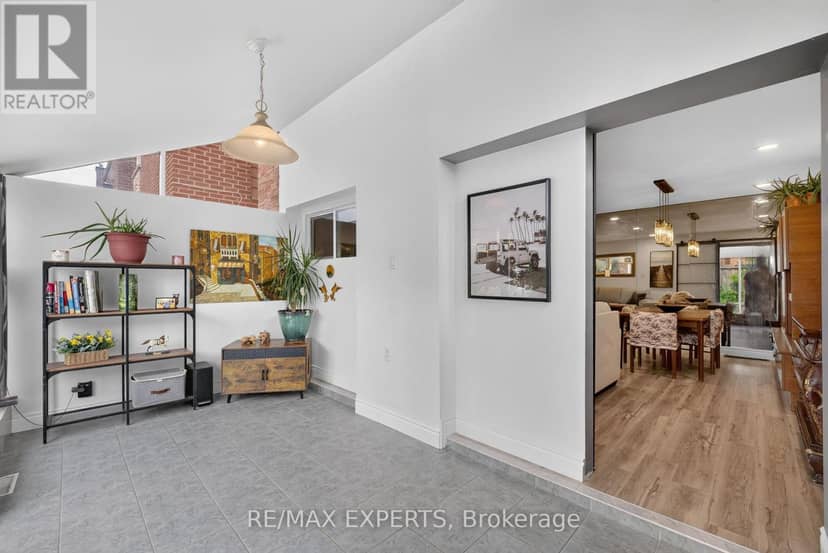 112 Andrea Lane — photo 18 of 40