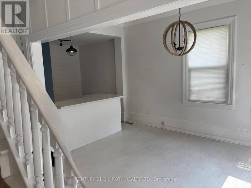 253 Dunlop Street E — photo 12 of 14