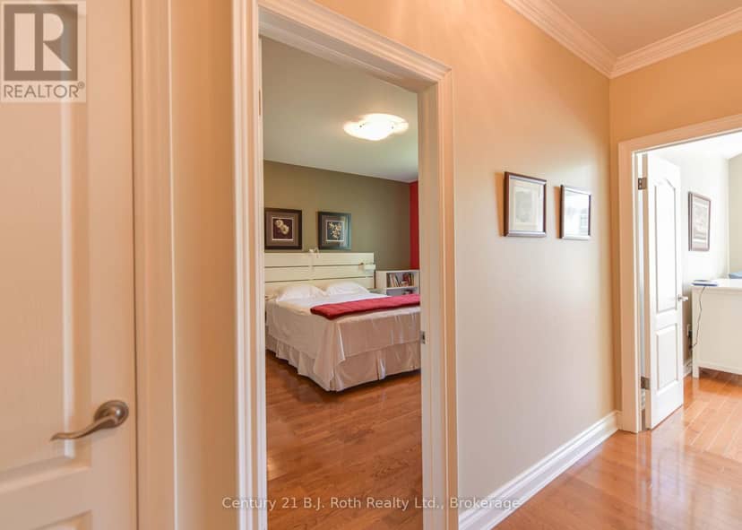 1273 Hawk Ridge Crescent — photo 24 of 40
