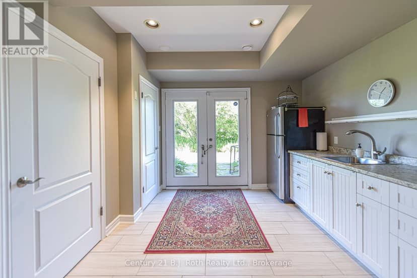 1273 Hawk Ridge Crescent — photo 40 of 40