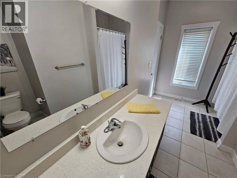 16 BROOKFIELD Lane — photo 18 of 35