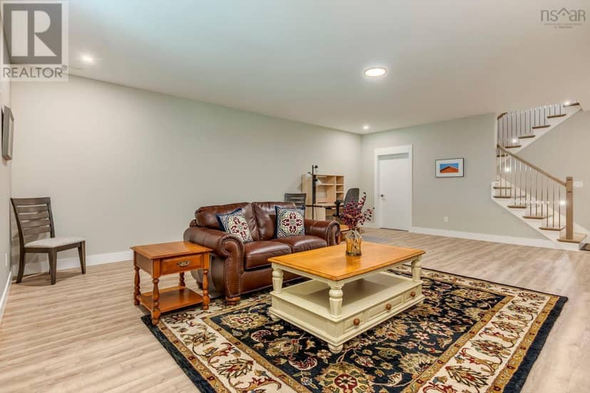 13 Helen Creighton Court — photo 34 of 40