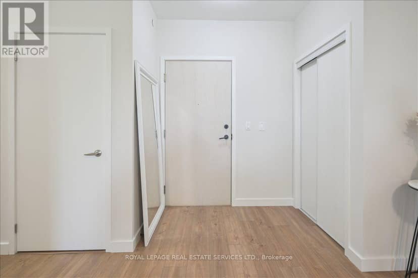 211 - 168 Sabina Drive — photo 6 of 40
