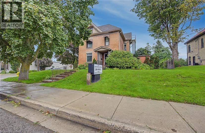 22 HARVEY Street — photo 1 of 33