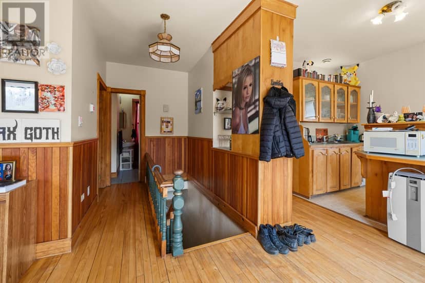 14 Riverside Drive, Montague, photo 2