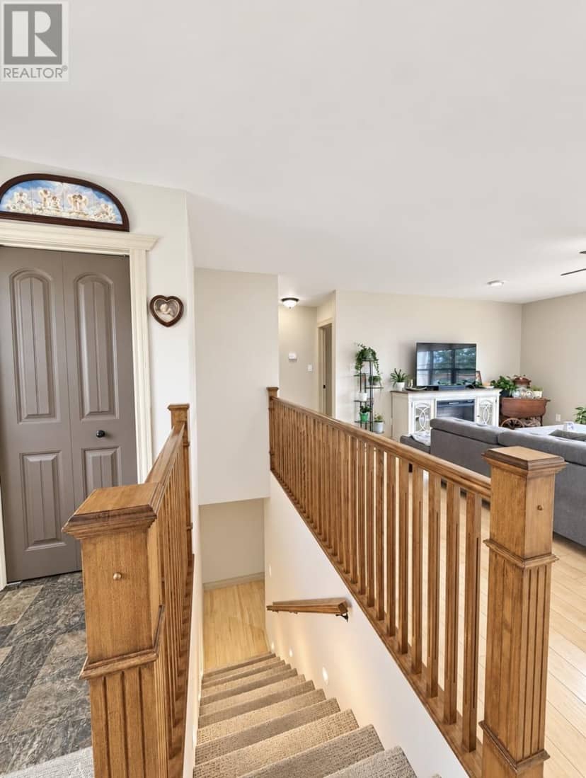 1150 Random Island Road, Weybridge, photo 3