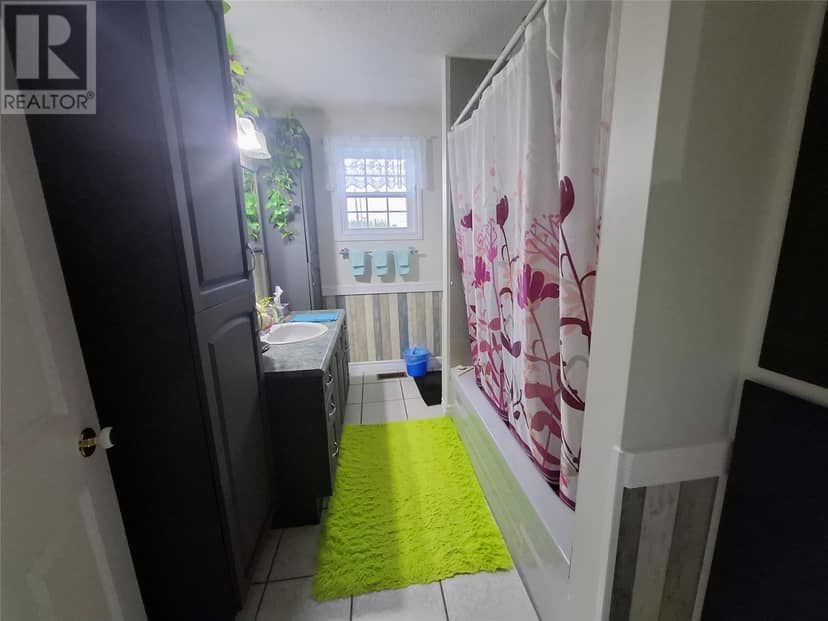 1 Perrys Lane — photo 9 of 26