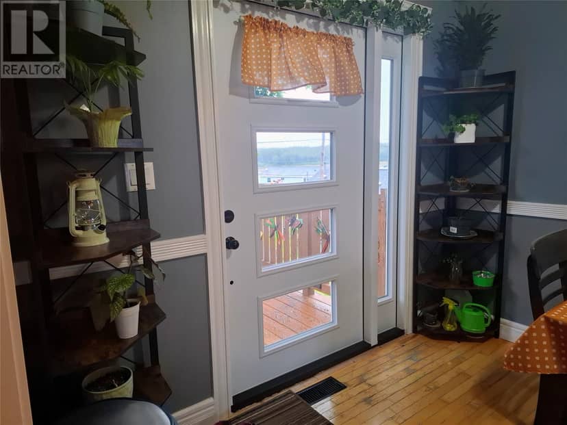 1 Perrys Lane — photo 4 of 26