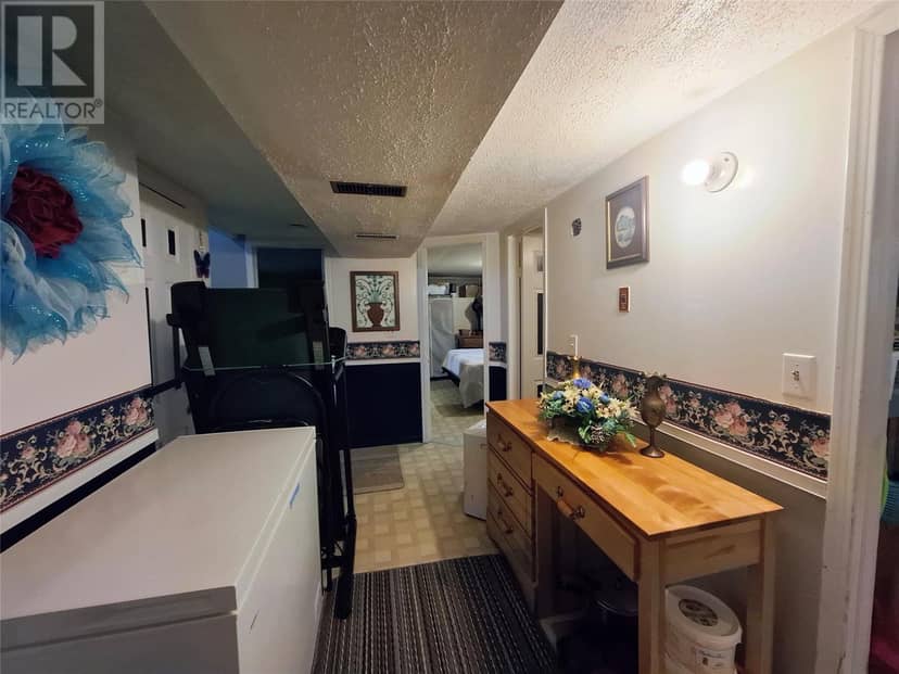 1 Perrys Lane — photo 15 of 26