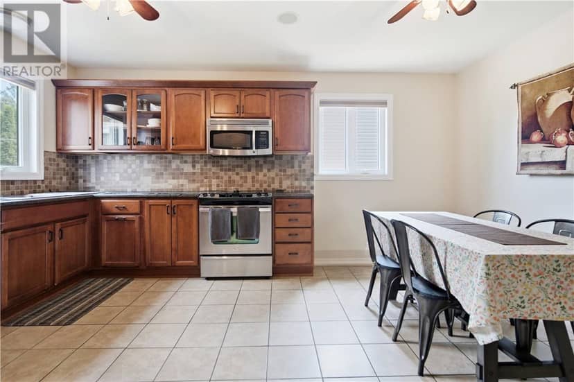 255 Fenton Avenue — photo 8 of 18