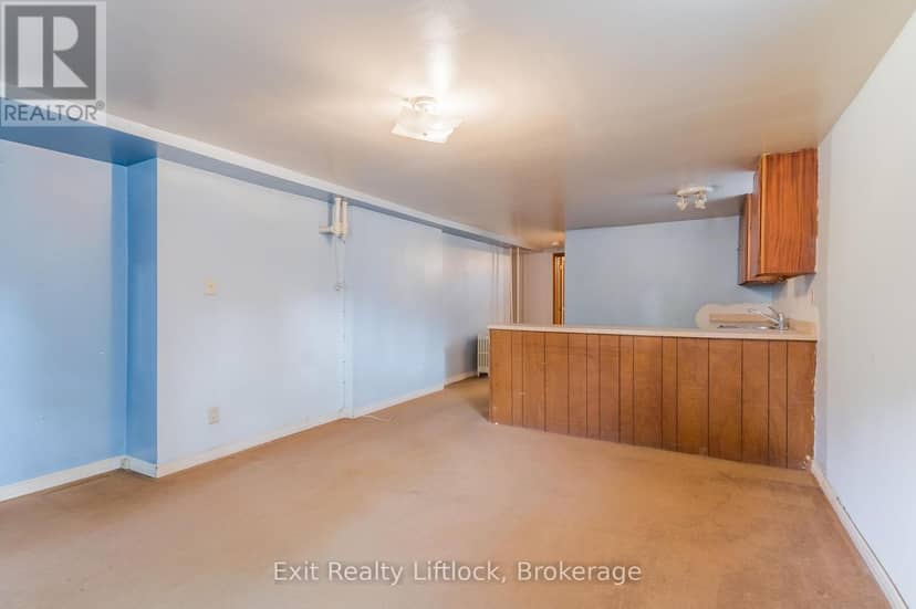 843 Logan Avenue — photo 35 of 40