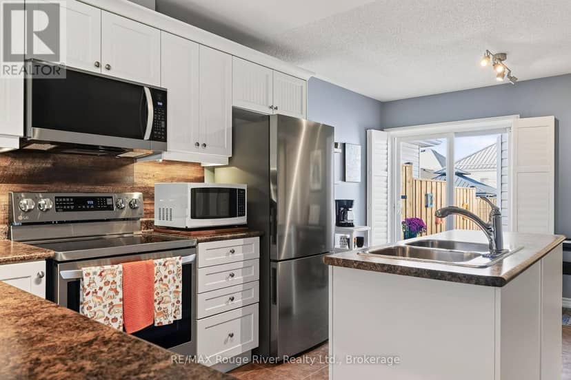 699 Fisher Street — photo 18 of 40