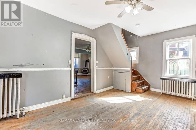 45 Locust Street, St. Thomas, photo 7