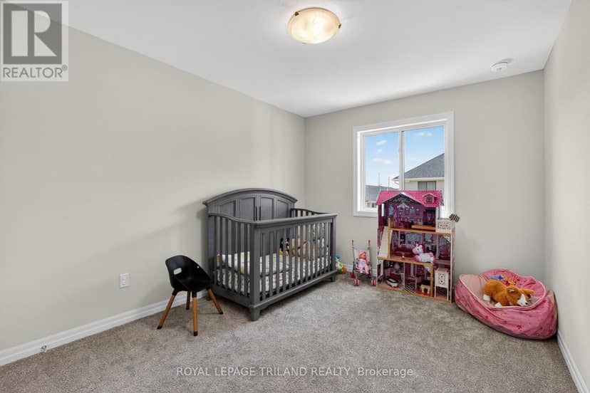 102 Cortland Terrace — photo 33 of 40