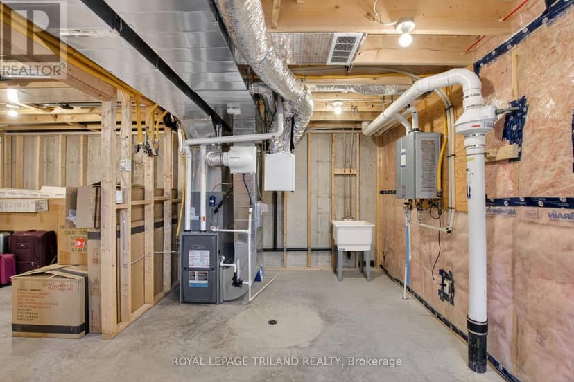 102 Cortland Terrace — photo 39 of 40