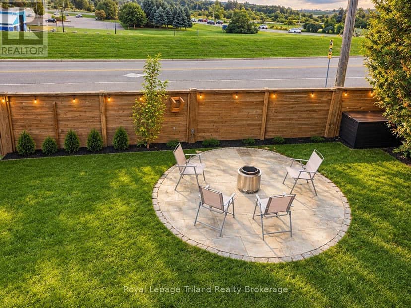 847 Hunters Gate Crescent — photo 9 of 35