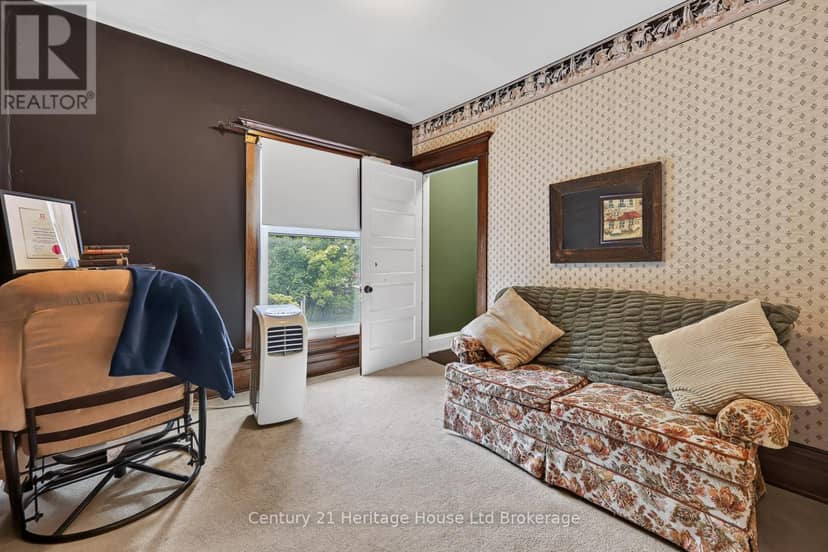 457 Buller Street — photo 24 of 39